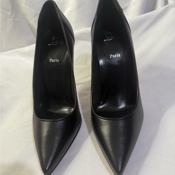Christian Louboutin Kate
100 mm Pumps Lamb nappa leather Black WSize 5.5 EU 35.5 - Picture 2 of 9